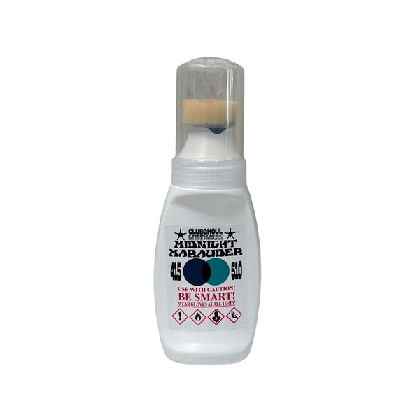 Plastic bottle of CG Liquid shoe polish mop in the color Midnight Marauder