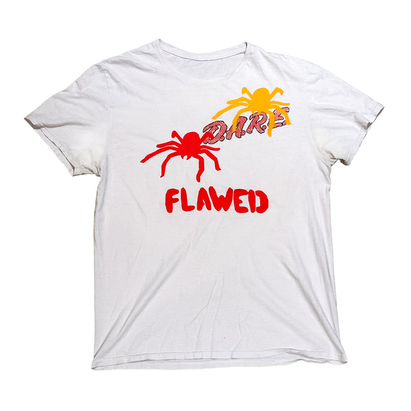 Dare To Be Flawed - T-Shirt